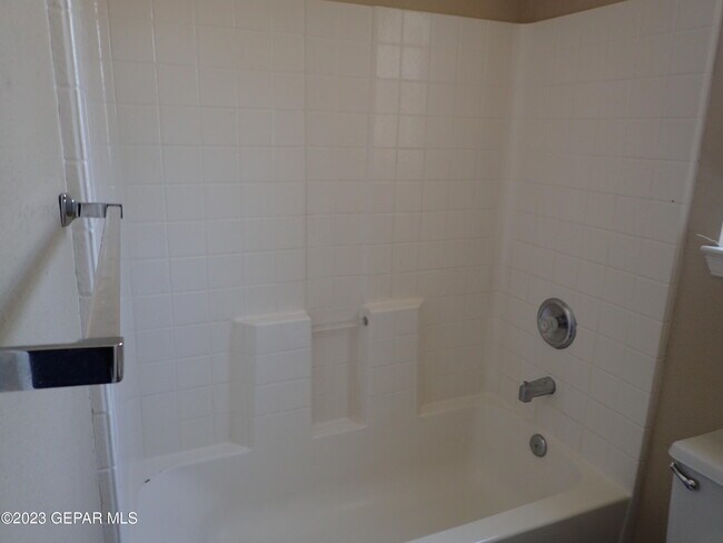 Building Photo - 3516 Tierra Plata Dr