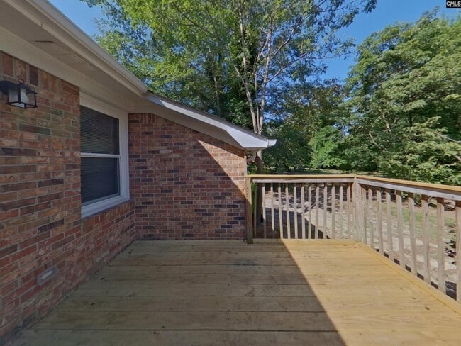 Building Photo - 327 Westridge Rd