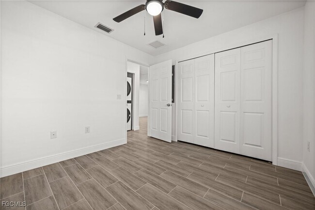 Building Photo - 915 Graystone Ave