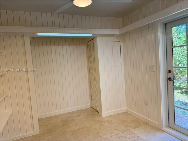 Building Photo - 12525 Bernal St