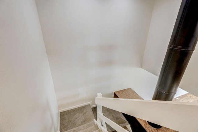 Building Photo - 3bd 2.5 bath Townhome for Rent, also on market for sale