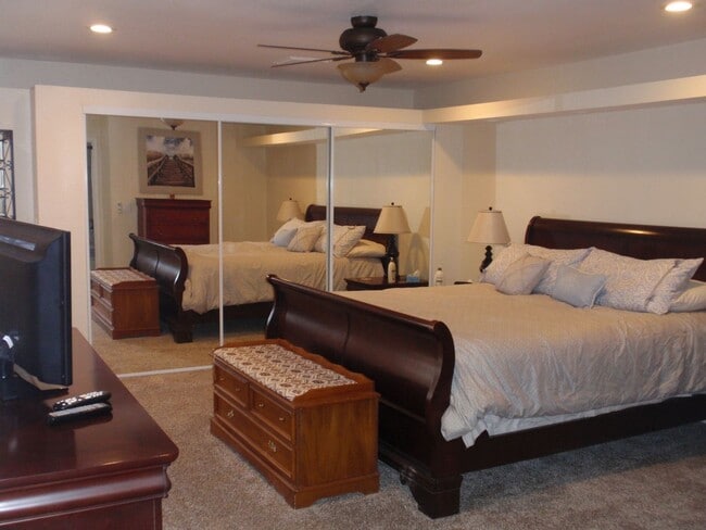 Building Photo - Winter rental with heated pool