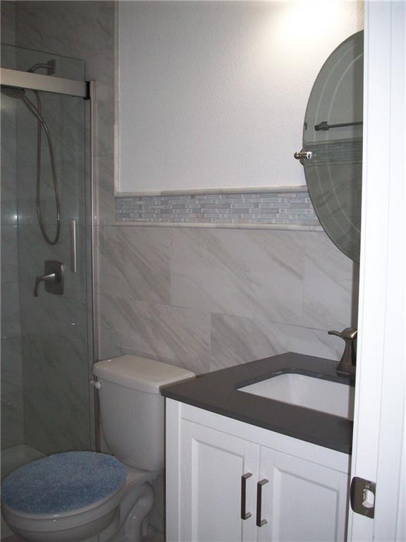 Building Photo - 1002 Beacon Cove