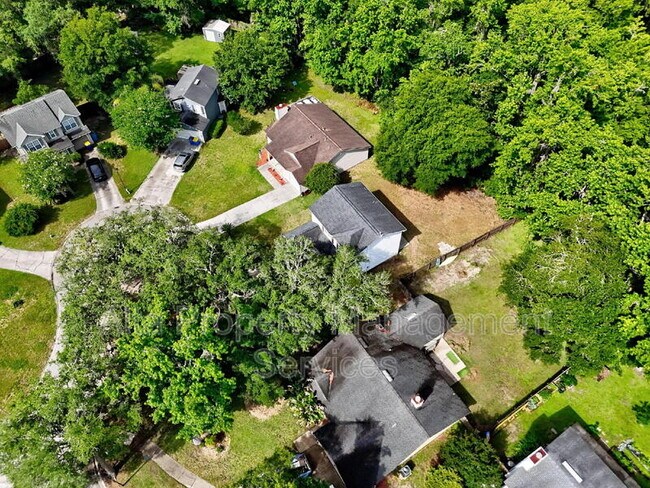 Building Photo - 517 Tuxedo Ct