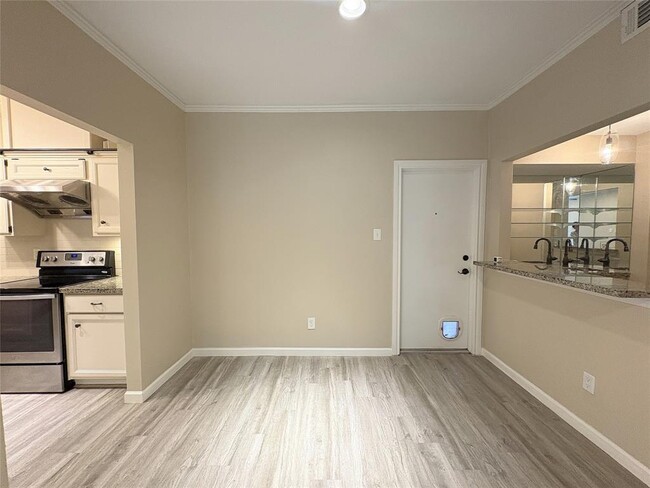 Building Photo - 1201 Bering Dr