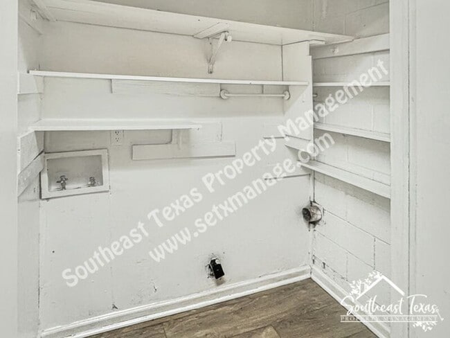 Building Photo - 782 Pinchback Rd