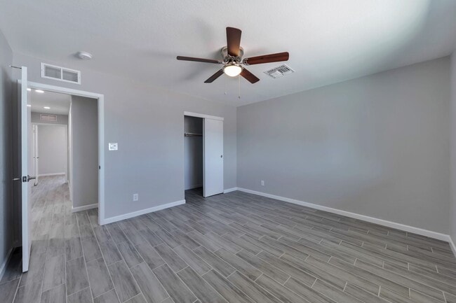 Building Photo - 6-Bedroom, 3-Bath Tempe Home with Private Pool Near ASU