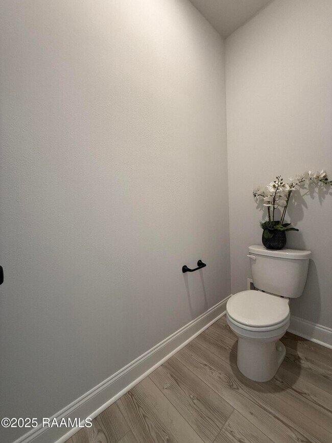 Building Photo - 135 Ridley Ln