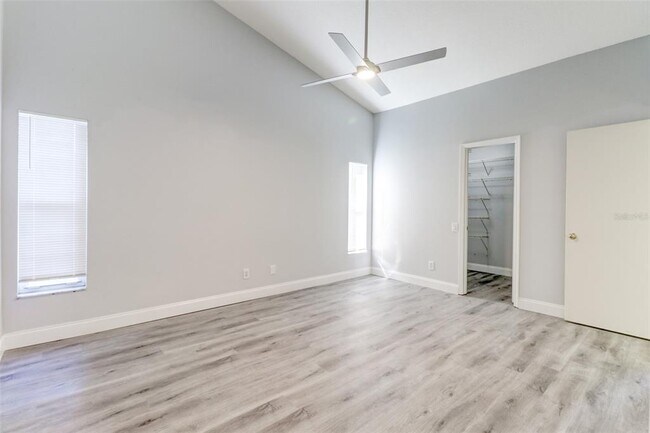 Building Photo - 29806 Morningmist Dr