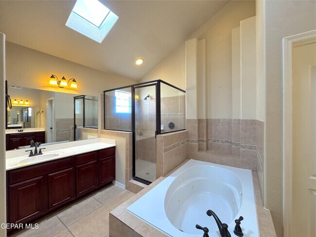 Building Photo - 413 Claiborne St