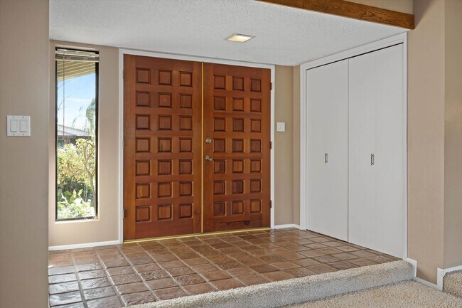 Building Photo - 7808 Selkirk Dr