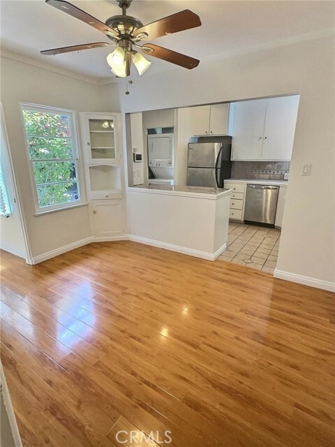 Building Photo - 3484 Ashwood Ave