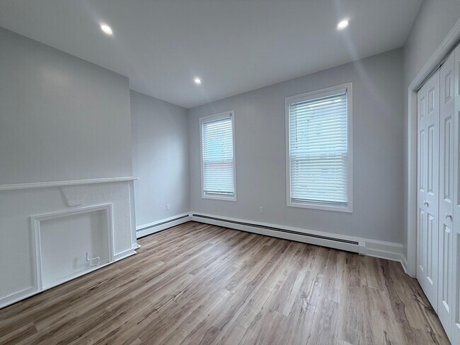 Building Photo - 40 Westervelt Pl