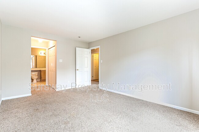 Building Photo - 4406 Aberdeen Ln