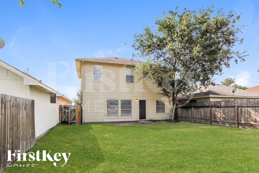Building Photo - 17014 Carbridge Dr