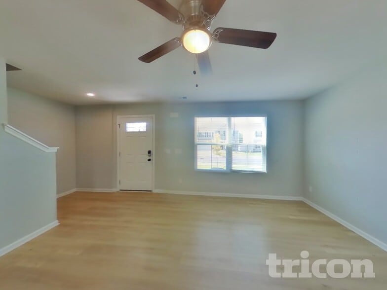 Building Photo - 4114 S Downs Cir