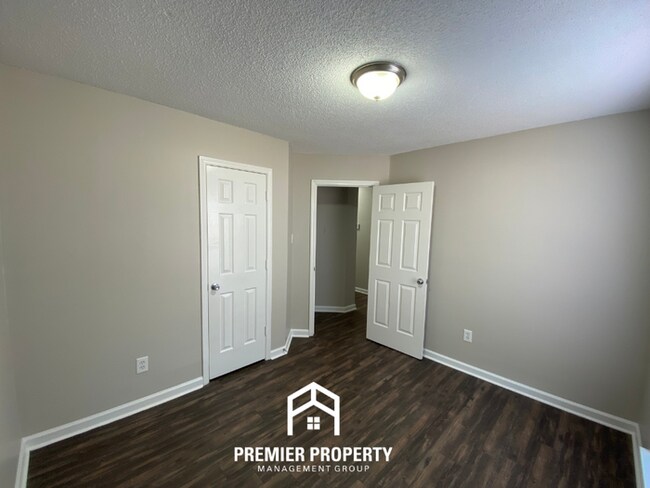 Building Photo - 4715 Lace Bark Cove