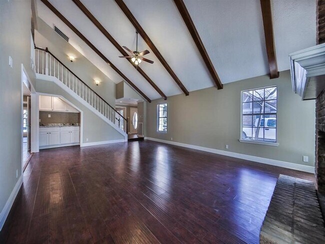 Building Photo - 10519 Laneview Dr