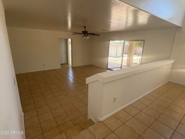 Building Photo - 6416 N 78th Ln