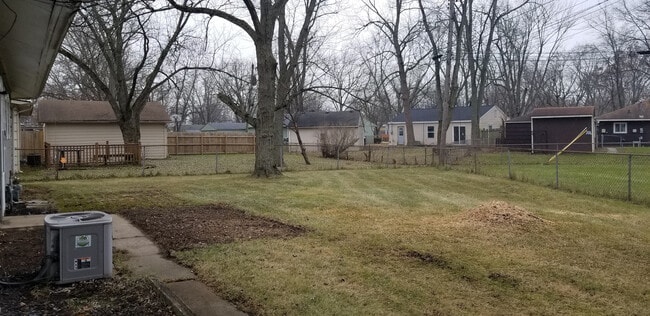 Building Photo - 3 Bedroom Ranch