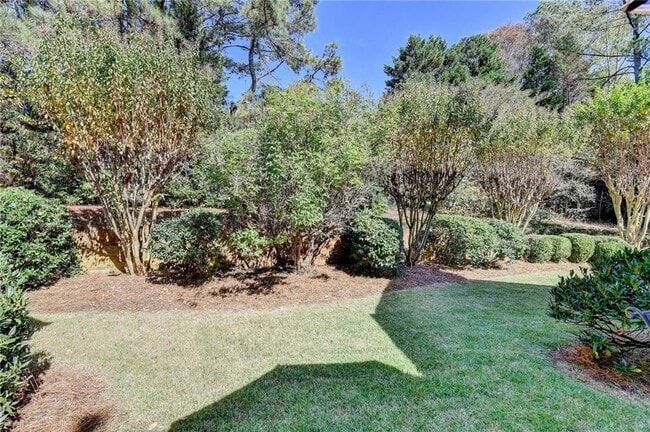 Building Photo - 355 Laurel Oak Dr