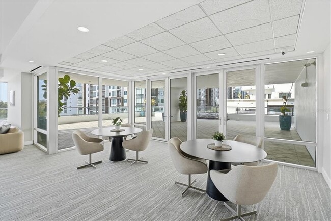 Building Photo - 101 S Eola Dr