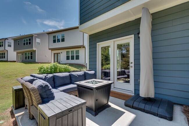 Building Photo - Bright, Modern, Spacious 4bd/3ba Home in Prime Scottdale Location