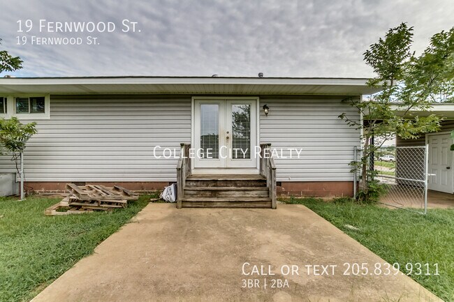Building Photo - 19 Fernwood St