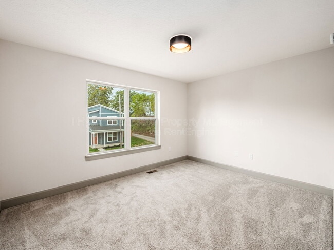 Building Photo - 166 Wisconsin Ave