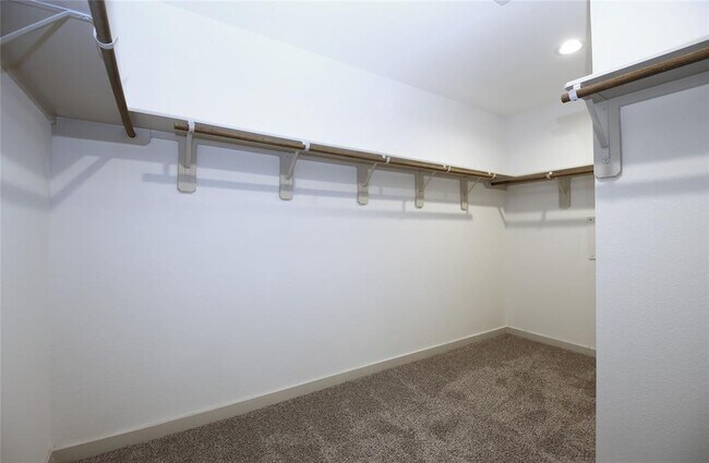 Building Photo - 1702 Windway Ct