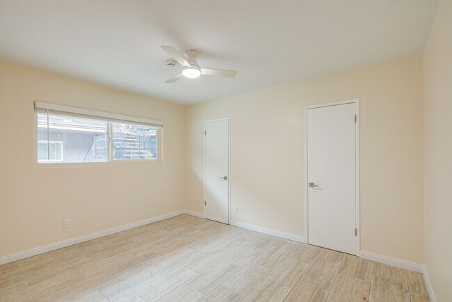 Building Photo - Vanowen Street Residences