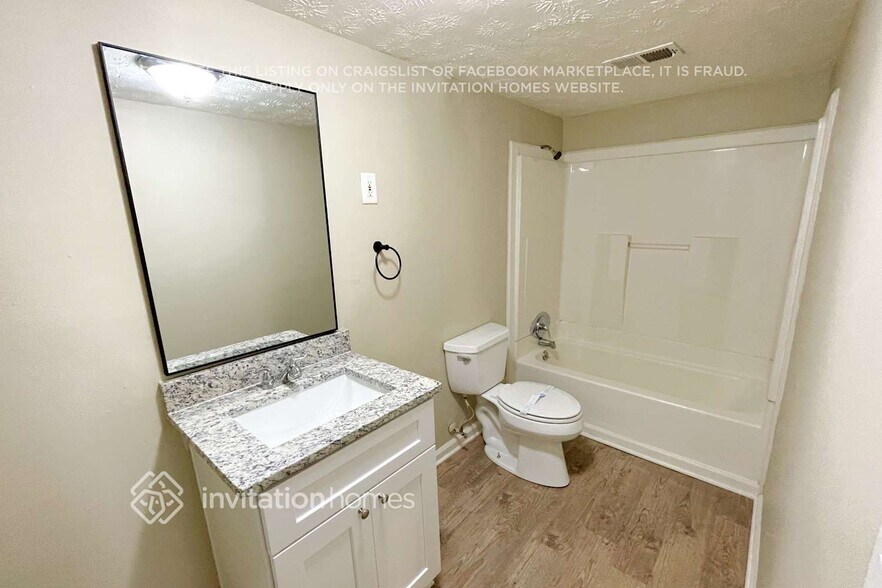 Building Photo - 2648 Spencers Trace NE