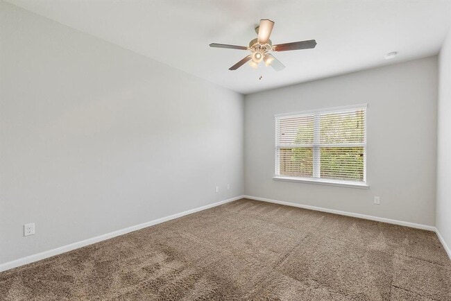 Building Photo - 12123 Parade Park Pl