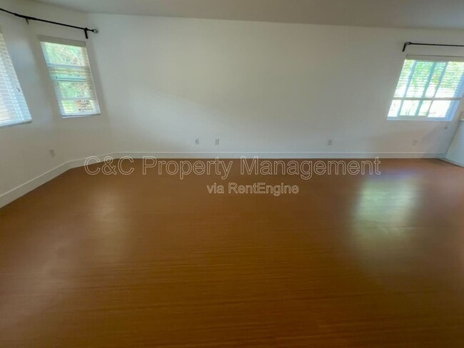 Building Photo - 23357 Glenn Ellen Way