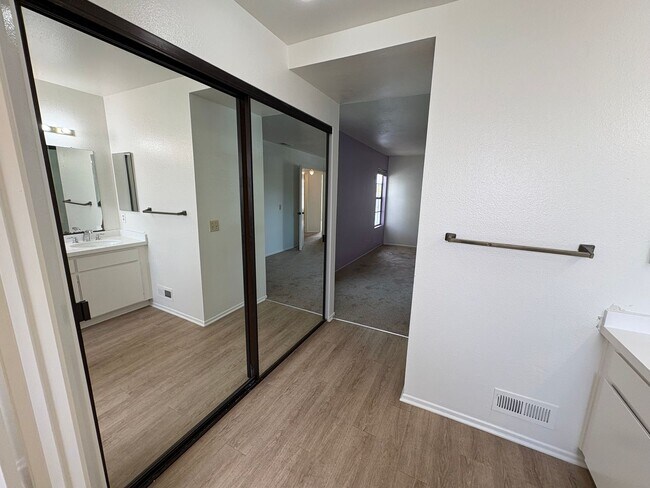 Building Photo - Beautiful 3 Bedroom Carmel Valley Townhome Near Del Mar Beaches & Top-Rated Schools