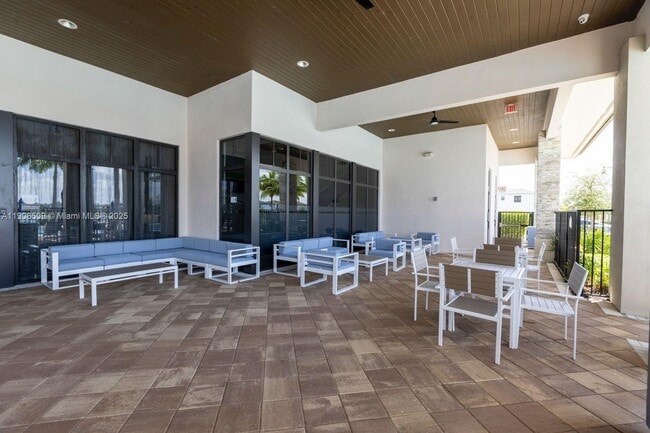 Building Photo - 17353 SW 46th St