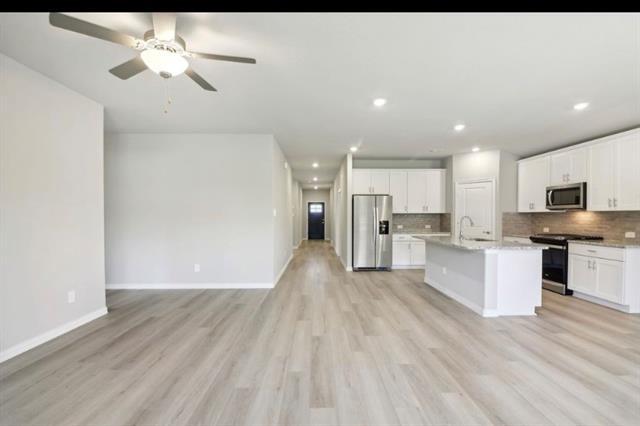Building Photo - 909 Edgehurst Dr