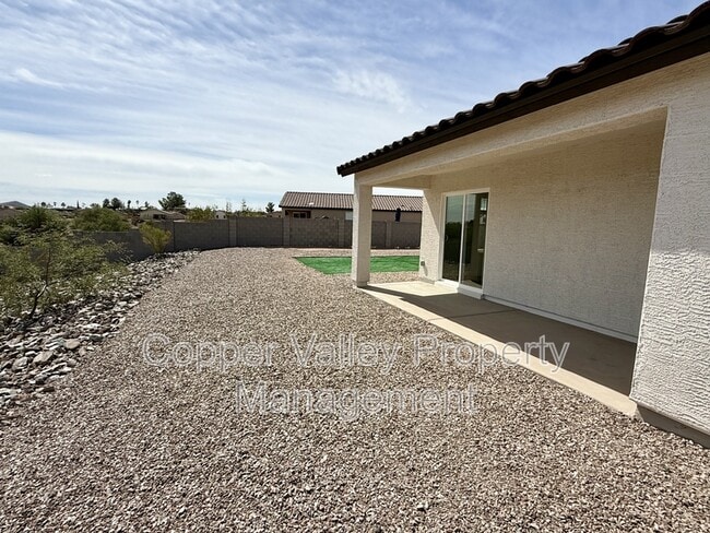 Building Photo - 955 Jubal Ln