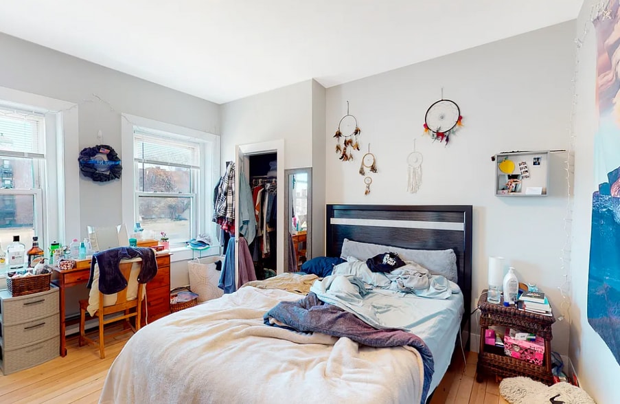 Building Photo - 1284 Commonwealth Ave