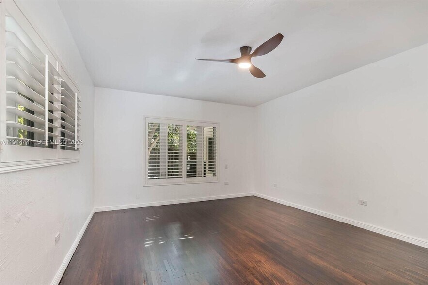 Building Photo - 680 NE 57th St