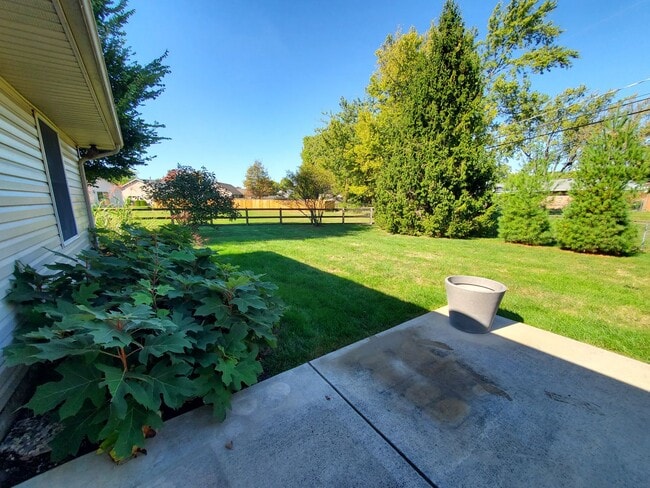 Building Photo - 3-bedroom 2 Full Bath House