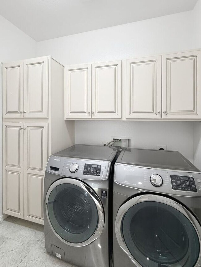 Building Photo - Beautiful North Phoenix Rental in a Prime Location!