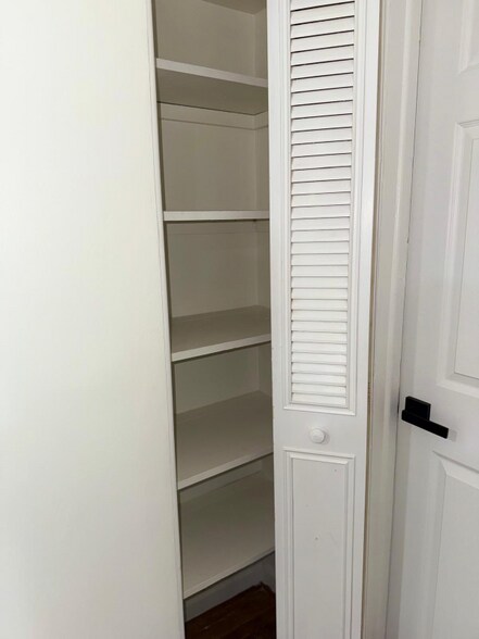 Building Photo - 320 University Blvd E