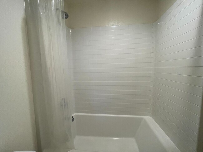 Building Photo - 5-Bedroom Home, Including In-Law Suite, in...