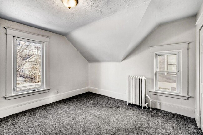 Building Photo - 1501 Sherburne Ave