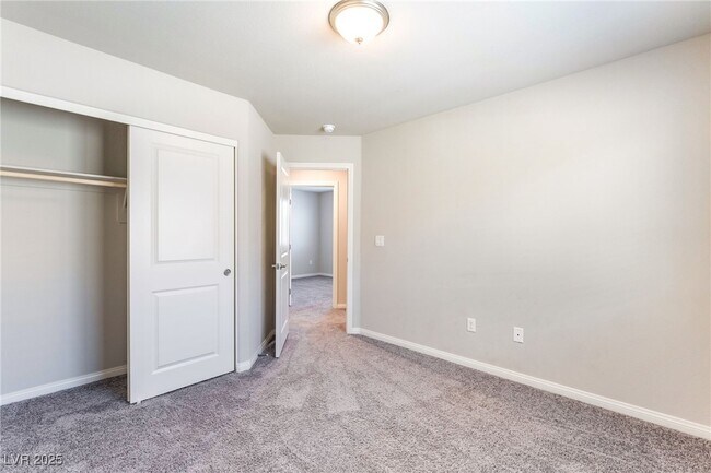 Building Photo - 3760 Seyfert Ave