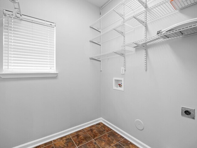Building Photo - Charming 3BR 2-1/2 Bath in Spartanburg – S...