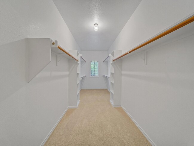 Building Photo - 6837 Livorno Ln