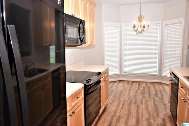 Building Photo - 404 Bentmoor Way