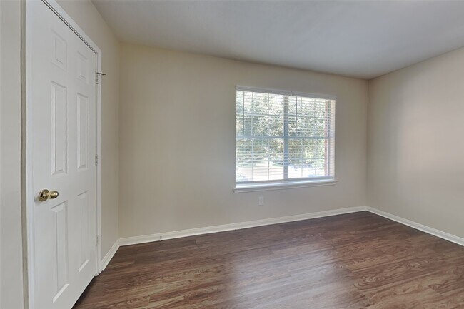 Building Photo - 19342 Little Pine Ln